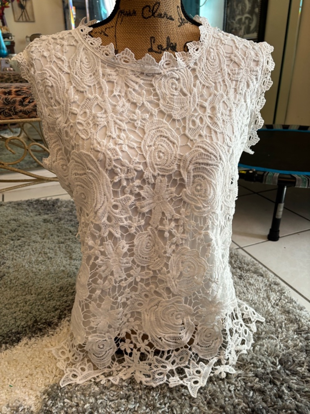 Ivory Floral Crochet Cap-Sleeve Blouse